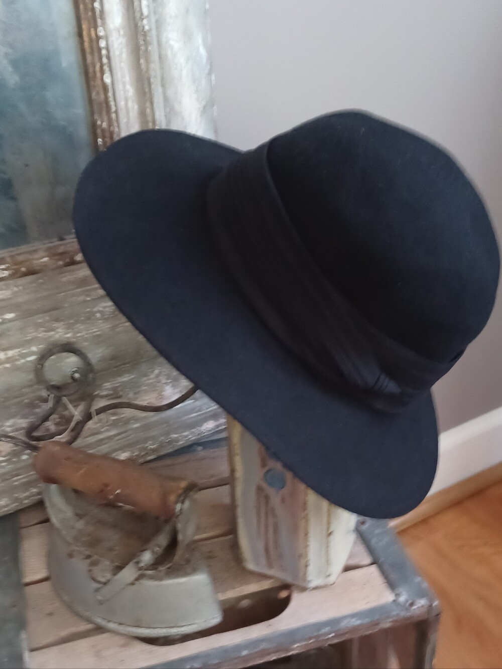 Black Wide-Brim Women's Felt Fedora Hat with Ribbon Band
